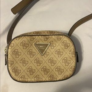 GUESS Fanny pack